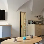 Casa Gianna, Bellissimo Monolocale Nel Centro Storico De Badalucco, 10km Dal Mare * Badalucco