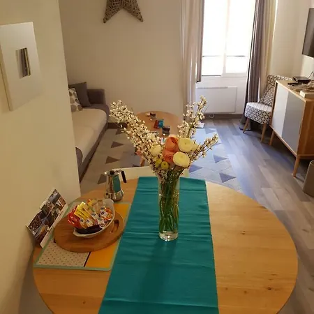 Daire Casa Gianna, Bellissimo Monolocale Nel Centro Storico De Badalucco, 10km Dal Mare