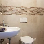 Apartamento Casa Gianna, Bellissimo Monolocale Nel Centro Storico De Badalucco, 10km Dal Mare *
