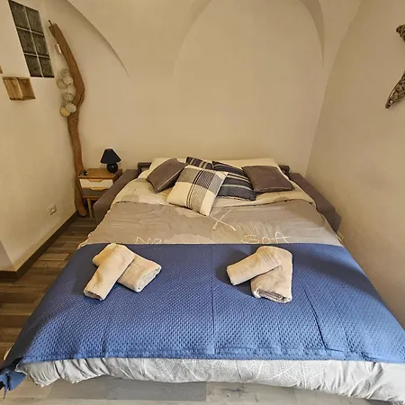 Casa Gianna, Bellissimo Monolocale Nel Centro Storico De Badalucco, 10km Dal Mare