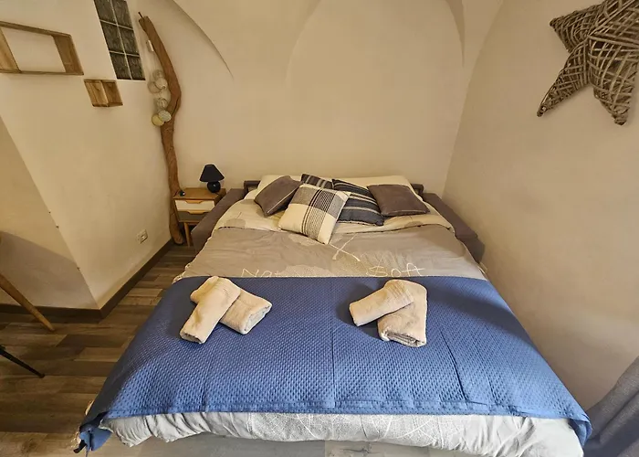 Casa Gianna, Bellissimo Monolocale Nel Centro Storico De Badalucco, 10km Dal Mare