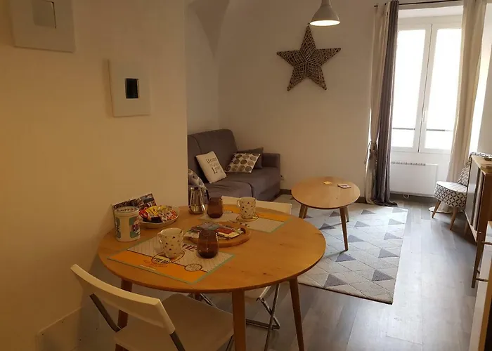 Apartment Casa Gianna, Bellissimo Monolocale Nel Centro Storico De Badalucco, 10km Dal Mare